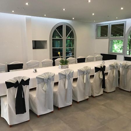Romahegy Rendezvenyhaz Bed and Breakfast Kaposvár Buitenkant foto
